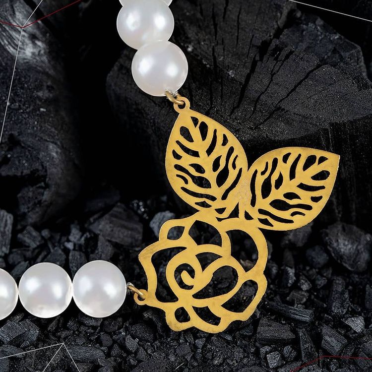 گردنبند مروارید با طلا.jpg